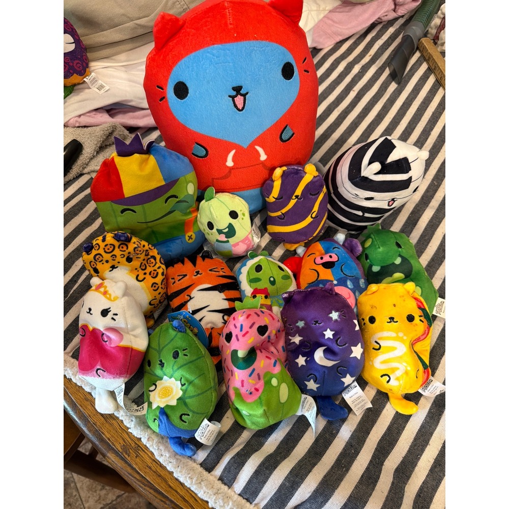 Cats vs Pickles Plush Toy Bundle Lot Large Red Hoodie Cat and Small Beans 14pc
